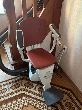 Kurven Treppenlift mit Podest, Sitztreppenlift